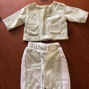 Light green fleece newborn outfit